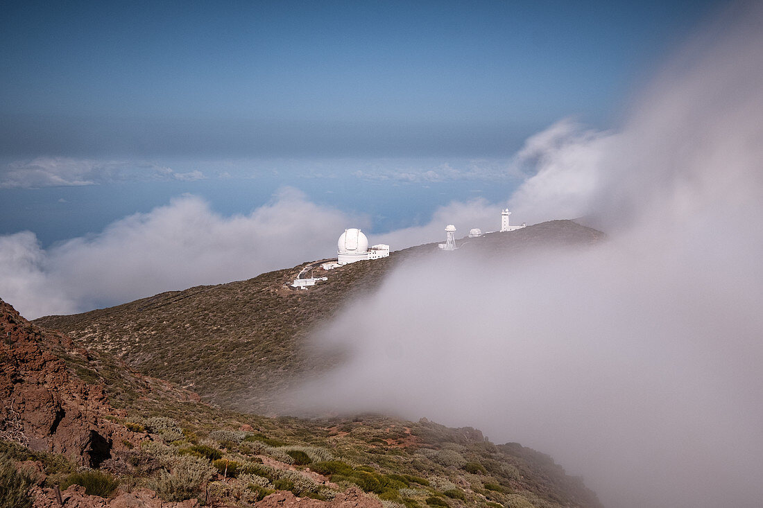 Blick auf die Obervatorien, Roque de los Muchachos, Caldera de Taburiente, La Palma, Kanarische Inseln, Spanien, Europa