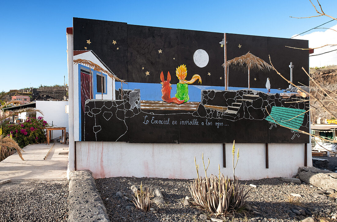 Street art in the fishing village of la Bombilla, La Palma, Canary Islands, Spain, Europe