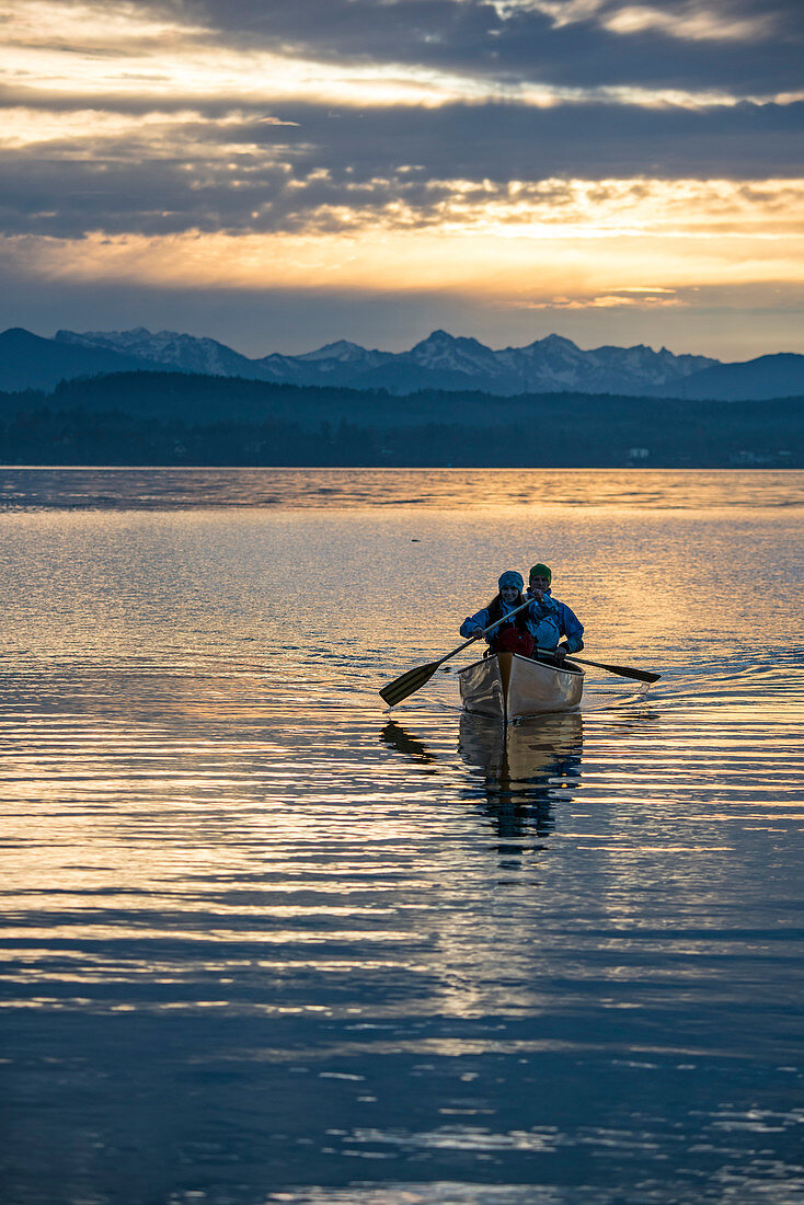 Canoeing, paddling, lake, Canadian, canoeing, duo, sunset, blue hour