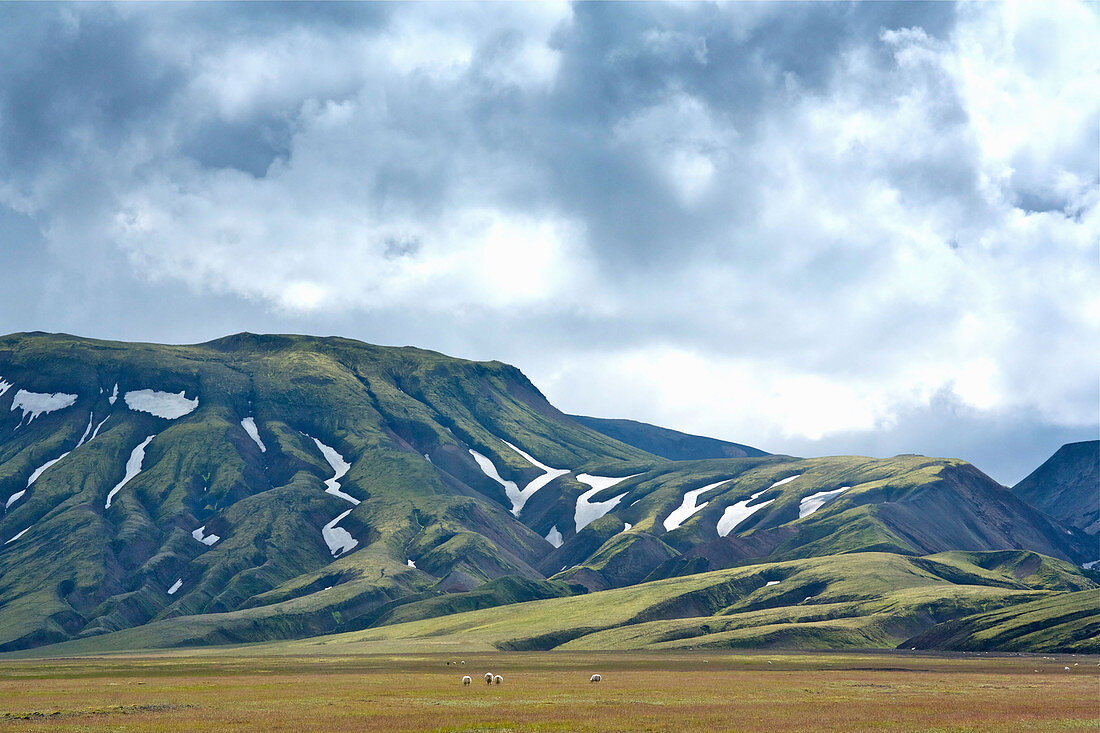 Berge im Fjallabak Naturschutzgebiet, Südisland, Island, Europa