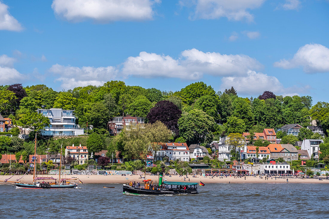 View from the Elbe to the houses in Övelgönne and the Strandperle in Hamburg, northern Germany, Germany