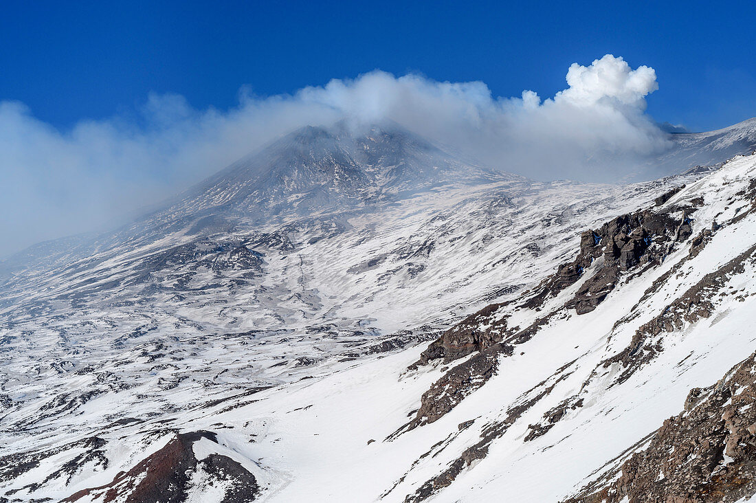 Sulfur clouds on snow-covered Mount Etna, UNESCO World Heritage Site, Monte Etna, Etna, Etna, Sicily, Italy