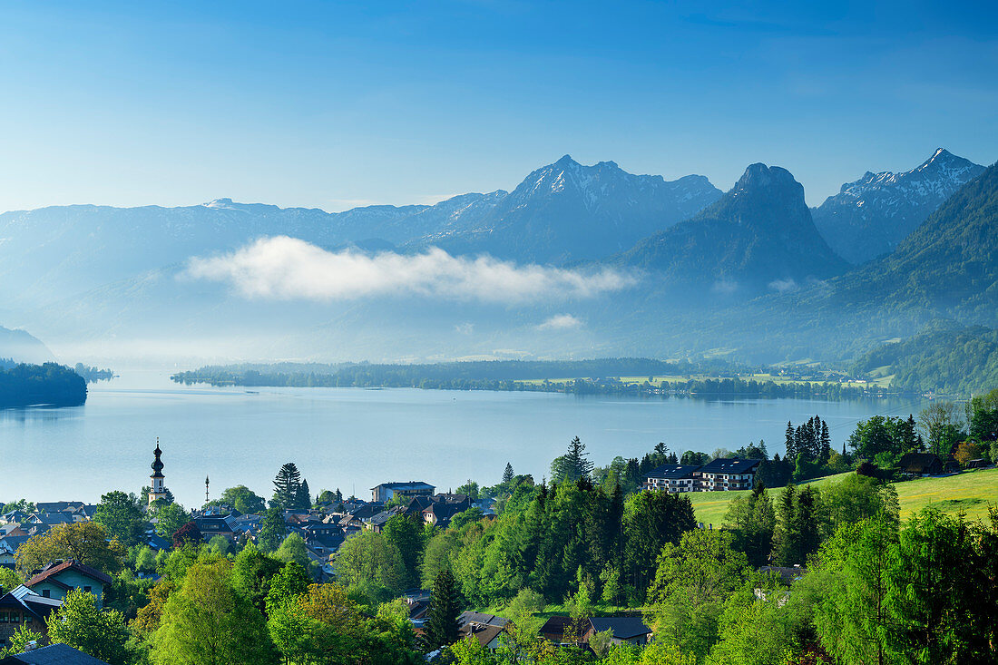 St. Gilgen in front of Wolfgangsee, Wolfgangsee, Salzkammergut, Salzburg, Austria