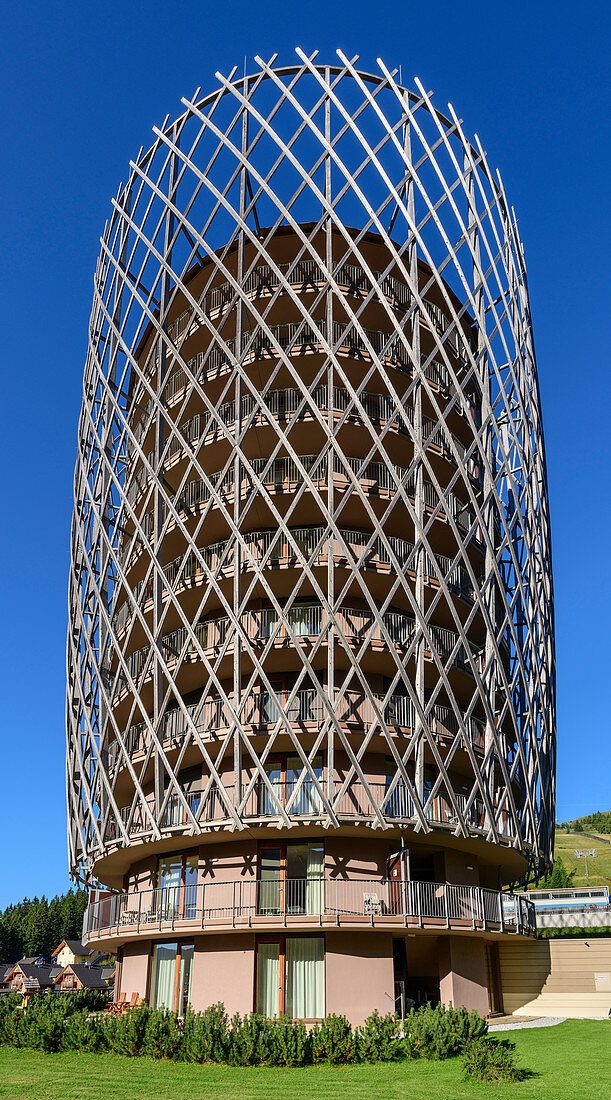 Hochhaus Hotelturm Falkensteiner Hotel, Architekt Matteo Thun, Katschberg, Kärnten, Österreich 