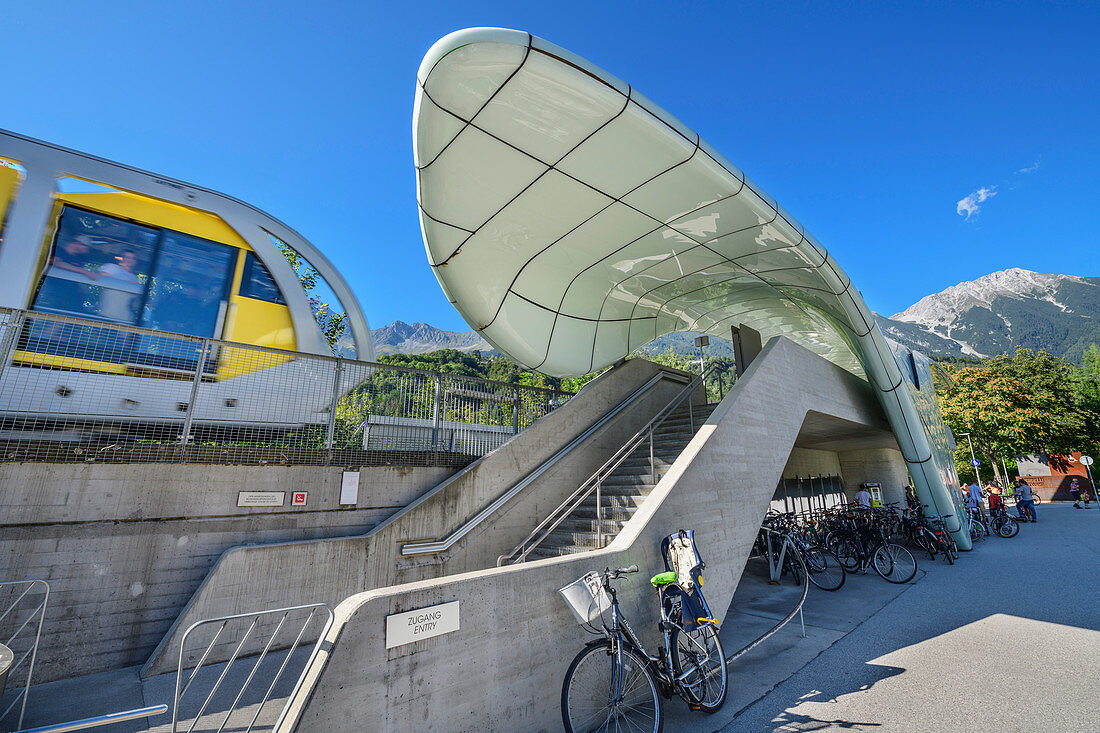 Hungerburgbahn arrives at Löwenhaus station, architect Zaha Hadid, Hungerburgbahn, Innsbruck, Tyrol, Austria