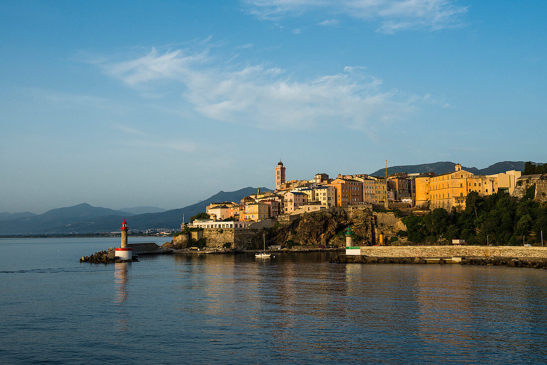 Stadtansicht, Morgenstimmung, Bastia, Korsika, Frankreich