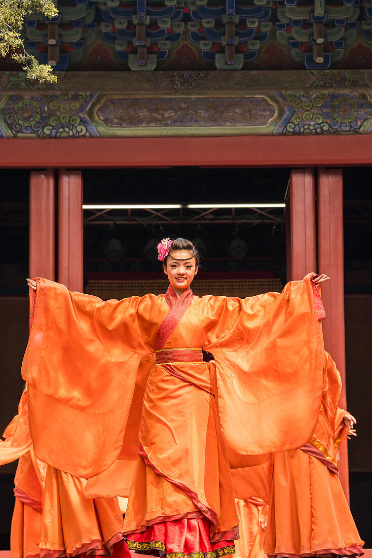 Traditional Chinese theatre performance in temple, Beijing, China