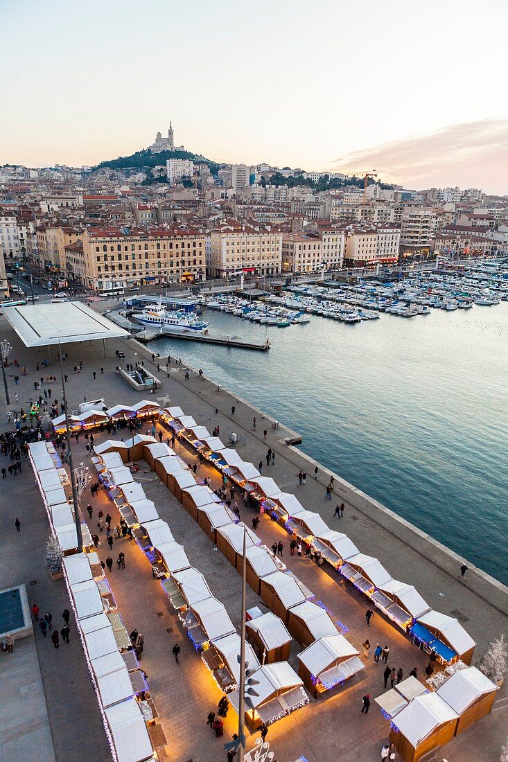 France, Bouches du Rhone, Marseille, the Old Port, Christmas market and Ombriere by architect Norman Foster