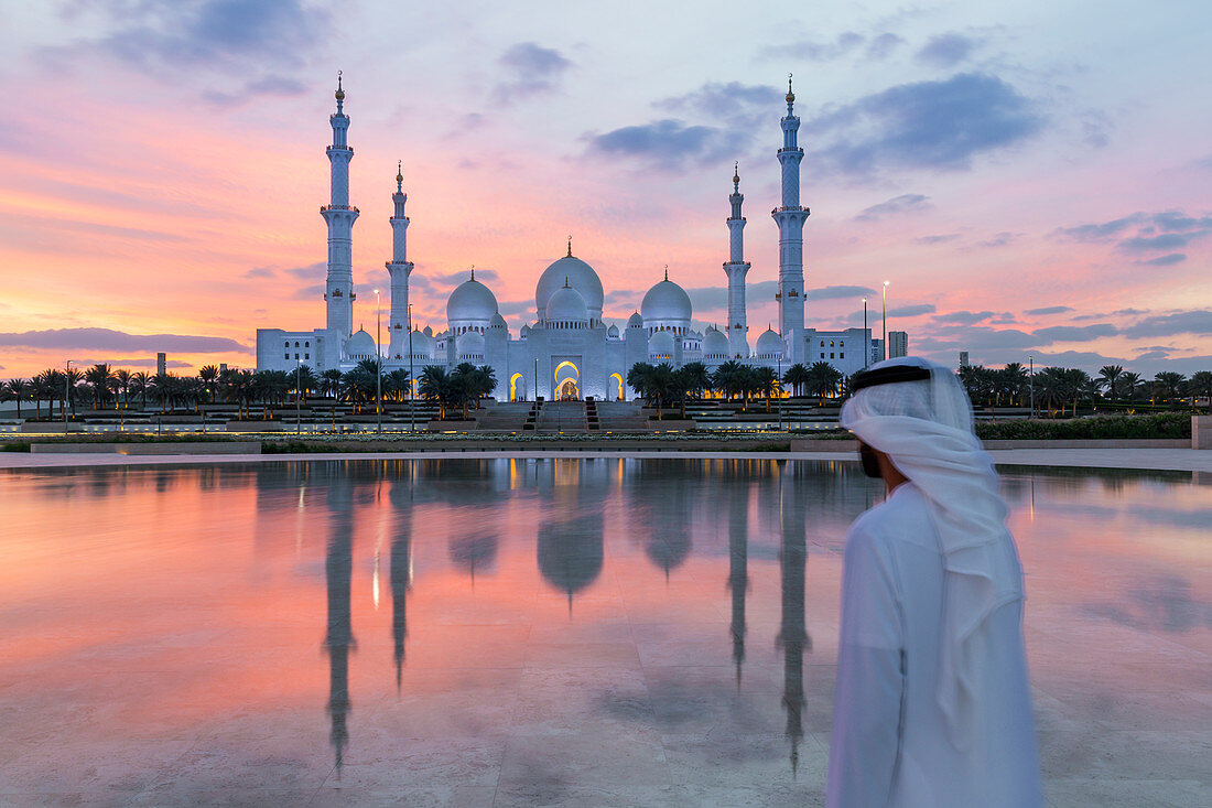 Scheich-Zayed-Bin-Sultan-Al-Nahyan-Moschee, Abu Dhabi, Vereinigte Arabische Emirate, Naher Osten
