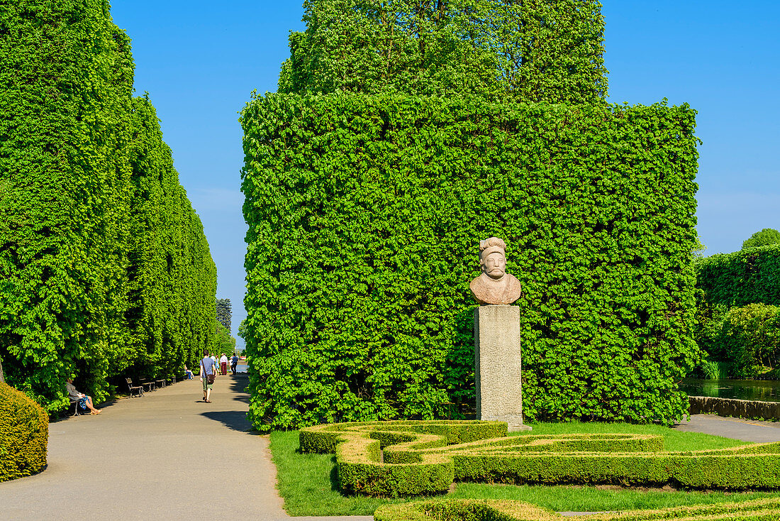 Oliwski Park,  sculpture of Swietopelk II, Duke of Pomerania. Gdansk Oliwa, Pomorze region, Pomorskie voivodeship, Poland, Europe