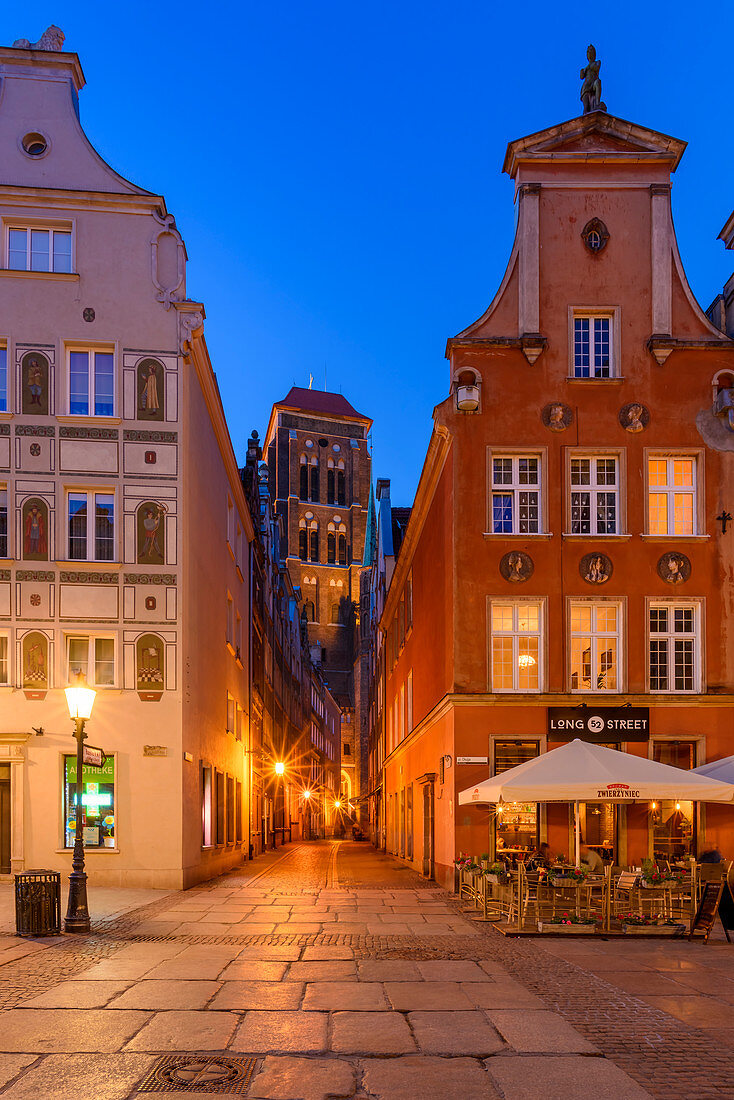 Kaletnicza street, at the end of the street is main tower of basilica of St. Mary of the Assumption of the Blessed Virgin Mary in Gdansk, commonly known as Mariacki church. Gdansk, Main City, Pomorze region, Pomorskie voivodeship, Poland, Europe