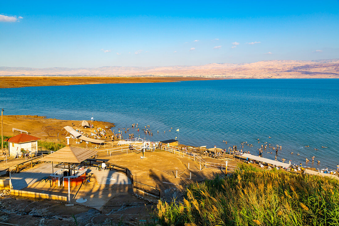 Blick auf das Tote Meer am Kalia Beach, Israel, Naher Osten