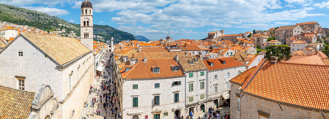 Panoramic view over red rooftops from the wall of the Old Town, Dubrovnik Old Town, UNESCO World Heritage Site, and Adriatic Sea, Dubrovnik, Dalmatia, Croatia, Europe