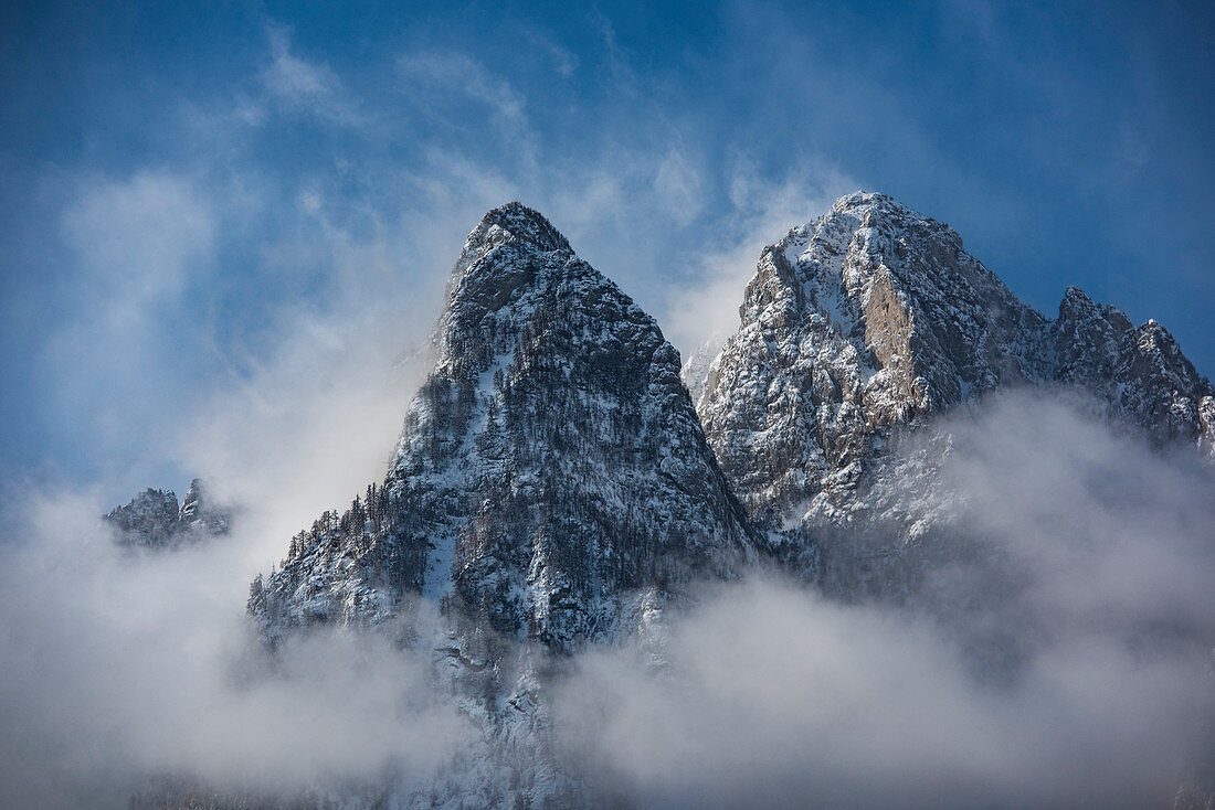 Winterlandschaft von Bucegi Gebirge, Karpaten, Sinaia, Rumänien, Europa