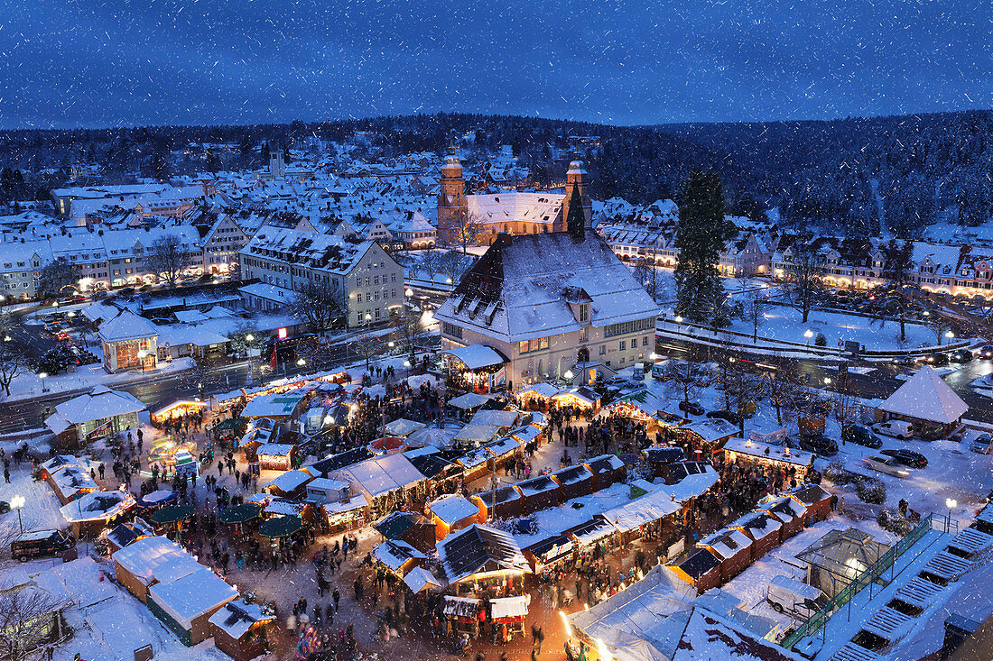 Christmas market, Freudenstadt, Black Forest, Baden-Wurttemberg, Germany, Europe