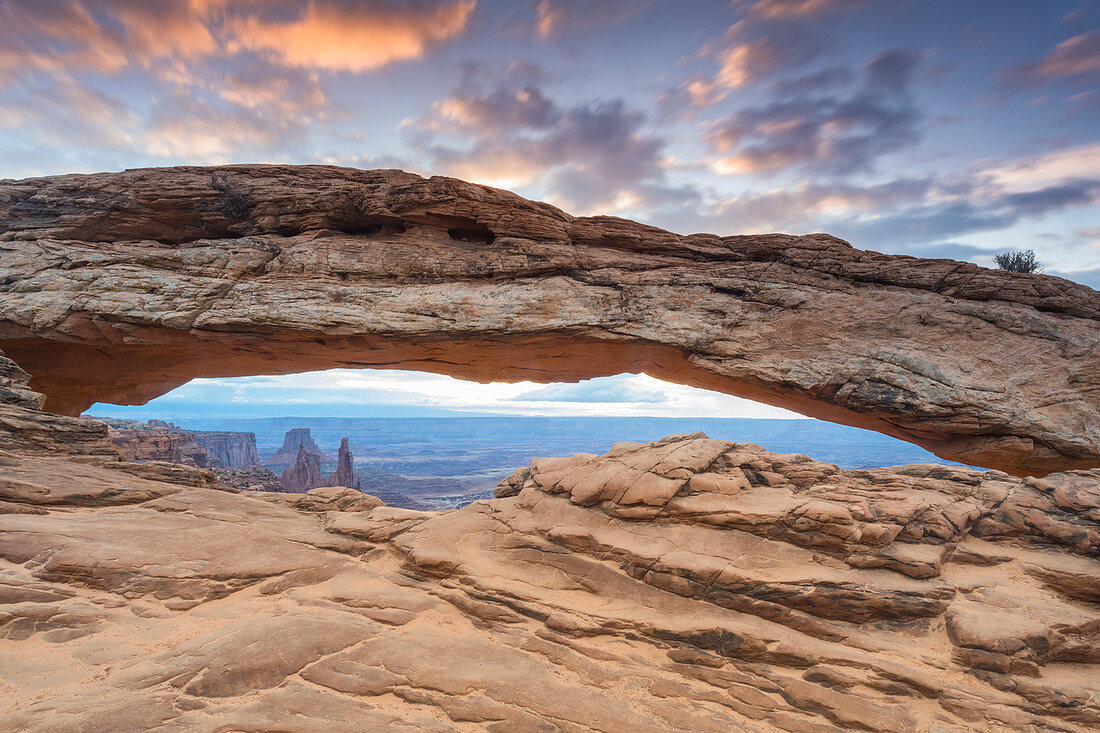 Mesa Arch, Canyonlands National Park, Moab, Utah, United States of America, North America