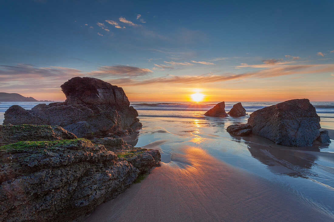Sun setting over Sango Bay beach in mid-summer, Durness, Highlands, Scotland, United Kingdom, Europe