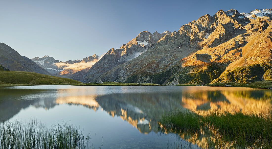 Lac du Pontet, La Meije, Rhones Alpes, Hautes-Alpes, France