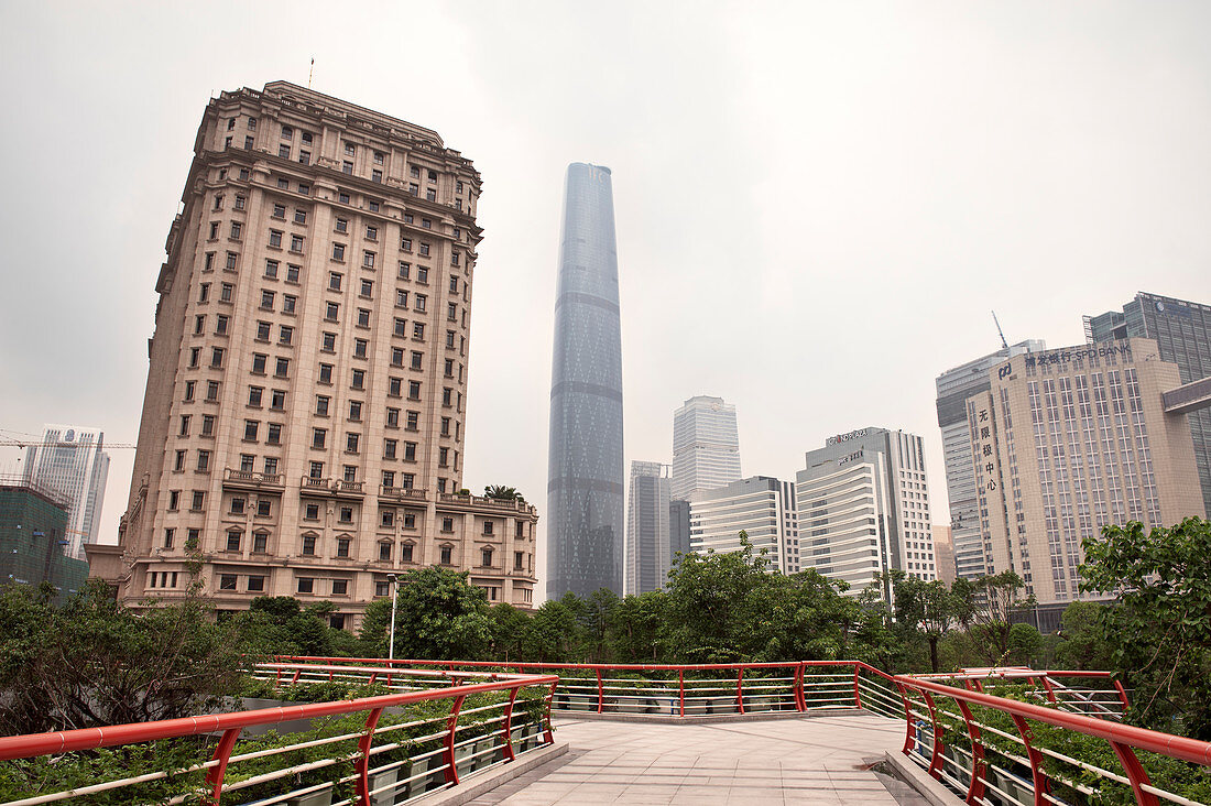 Blick zum IFC Hochhaus, Guangzhou Finanz Distrikt, Guangdong Provinz, China