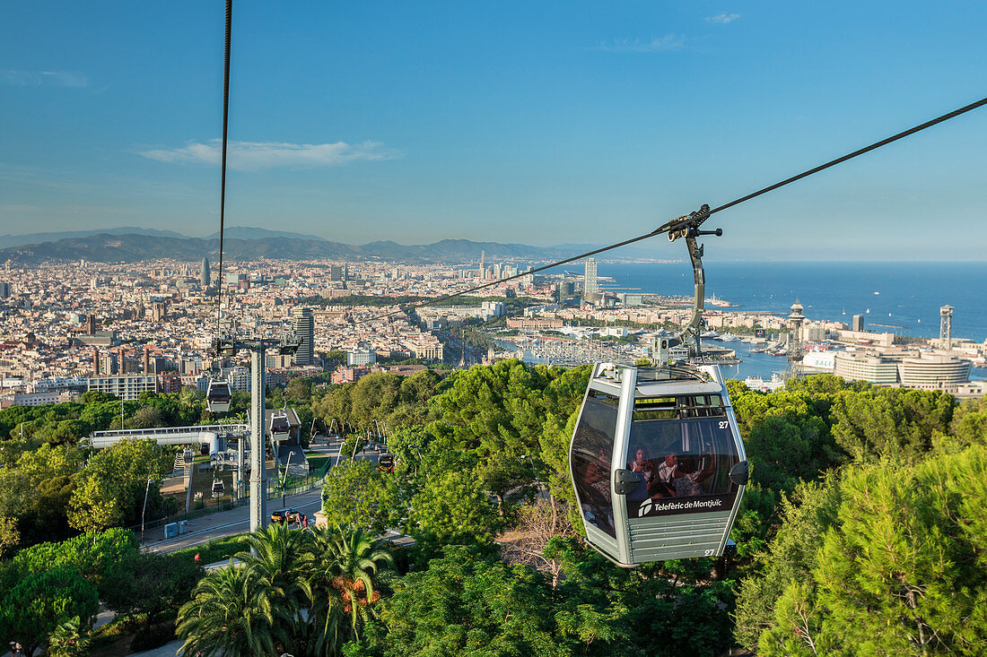 Seilbahn des Telefèric de Montjuïc in Barcelona, Spanien\n