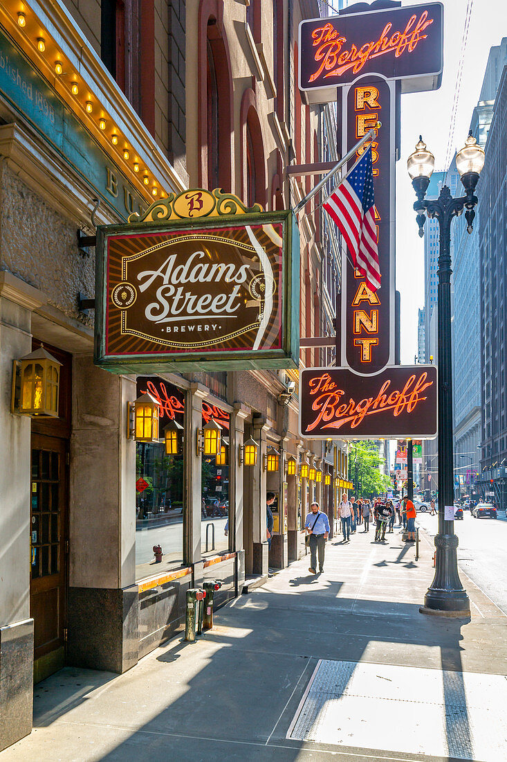 Ansicht des Berghoff Restaurant außen, Innenstadt von Chicago, Illinois, Vereinigte Staaten von Amerika, Nordamerika