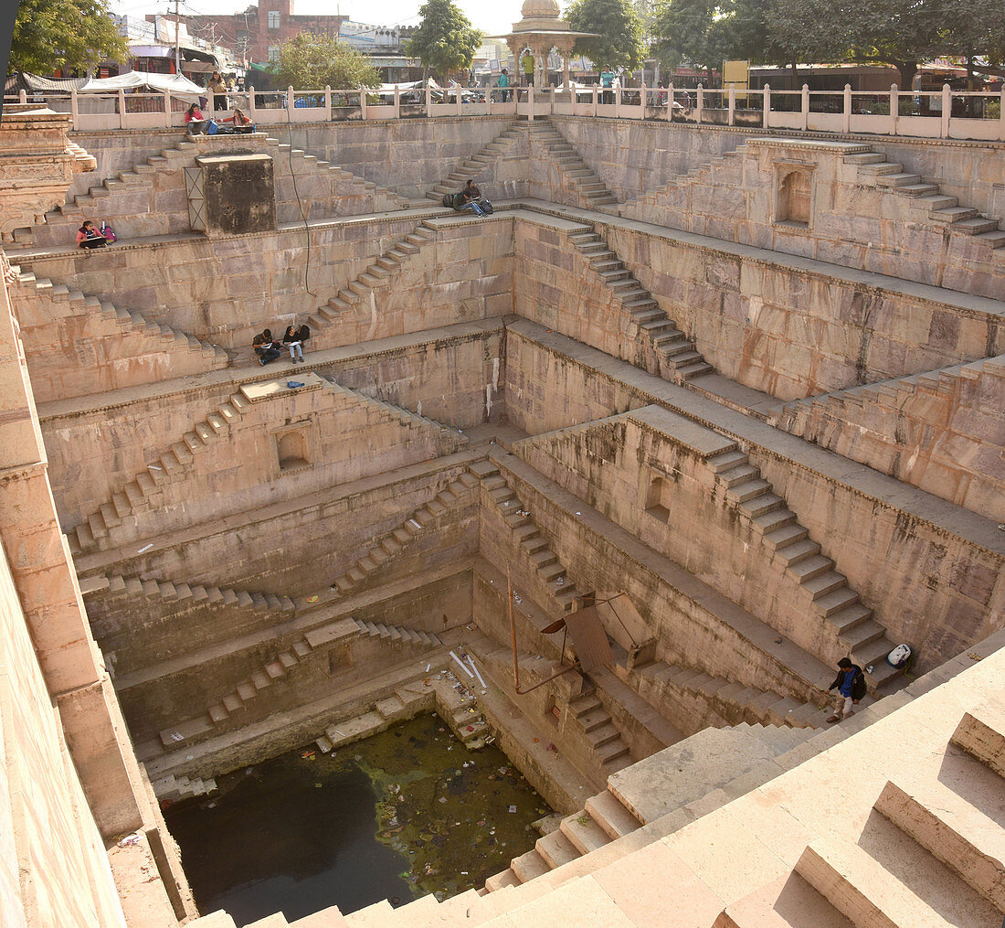 Nagar Sagar Kund stepwell, Bundi, Rajasthan, India, Asia