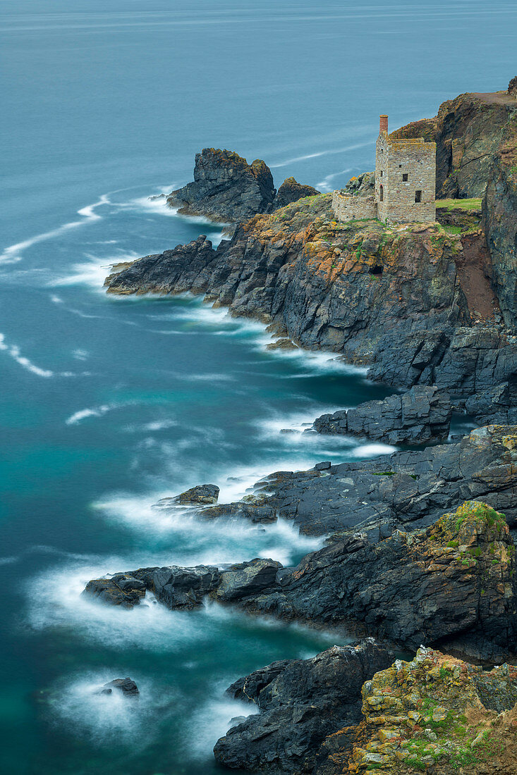 Clifftop engine house from an abandoned tin mine on the Cornish cliffs, Botallack, Cornwall, England, United Kingdom, Europe