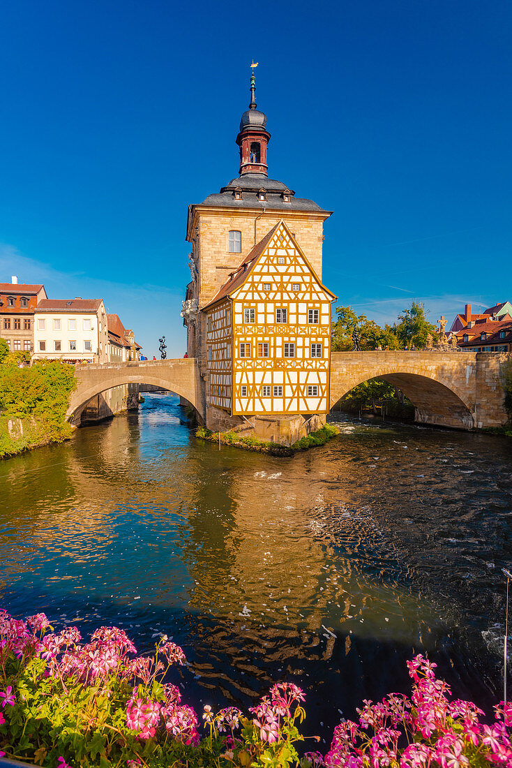 Old townhall with Geyersworthsteg wooden bridge, Bamberg, UNESCO World Heritage Site, Bavaria, Germany, Europe