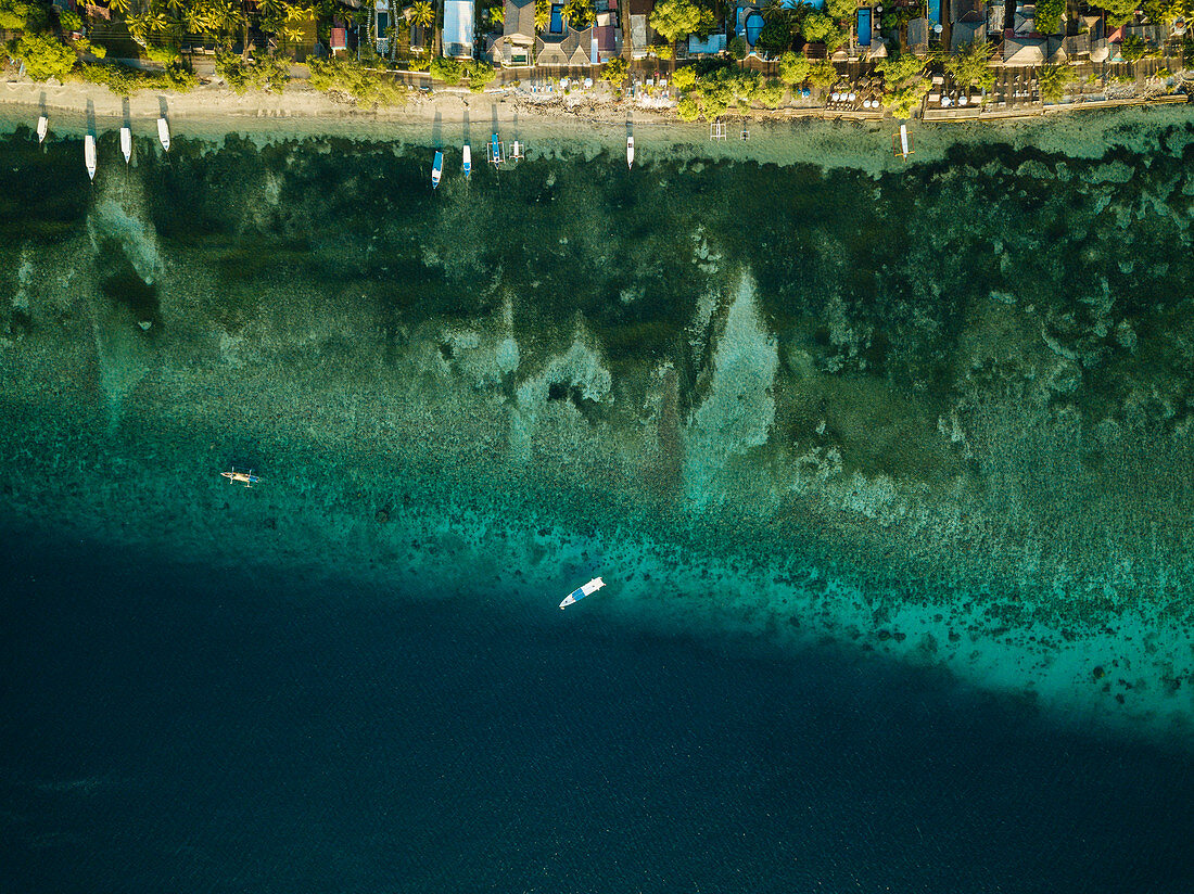 Luftaufnahme des Meeres, Gili Air, Gili-Inseln, Lombok-Region, Indonesien, Südostasien, Asien