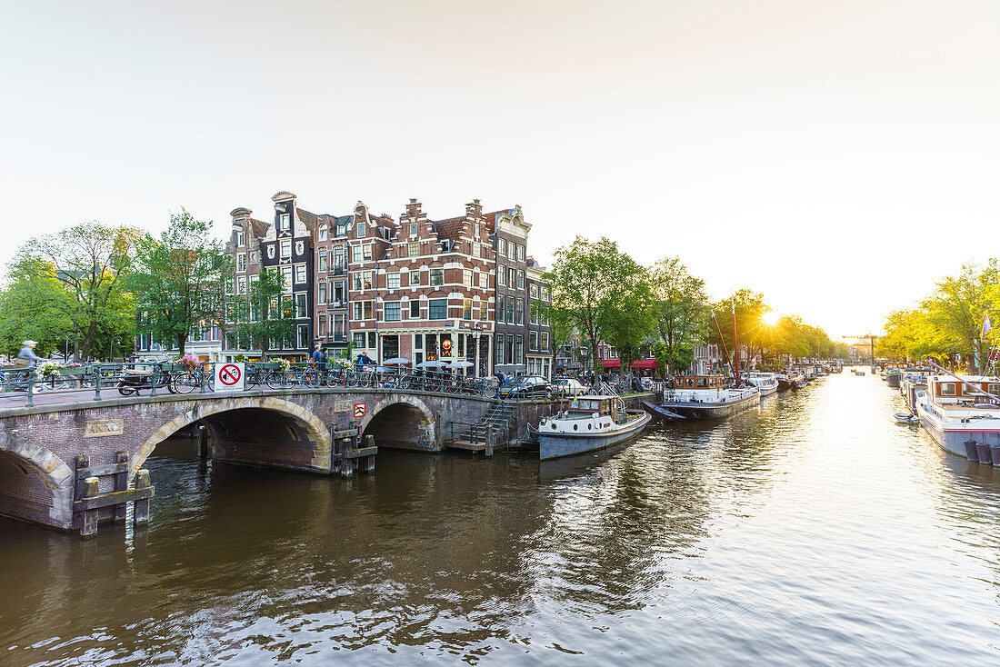 Sunset, Brouwersgracht Canal, Amsterdam, North Holland, The Netherlands, Europe
