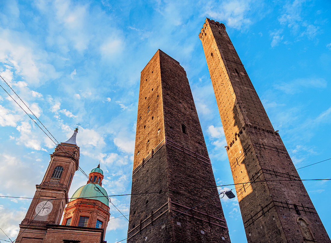 The Two Towers at sunrise, Bologna, Emilia-Romagna, Italy, Europe