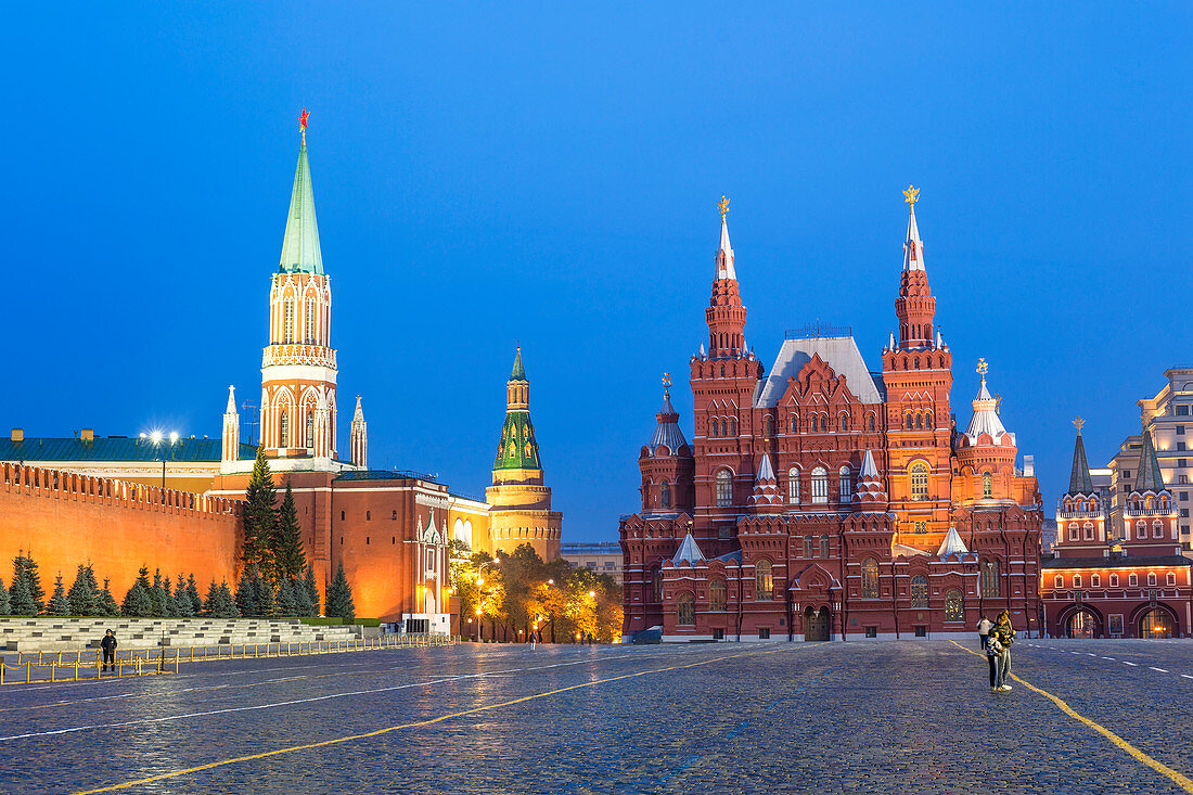 Der Rote Platz und das Staatliche Geschichtsmuseum, UNESCO-Weltkulturerbe, Moskau, Russland, Europa