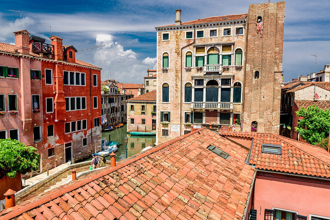 Multi-storey palace on canal with bridge, Campo San Boldo, Venice, Italy