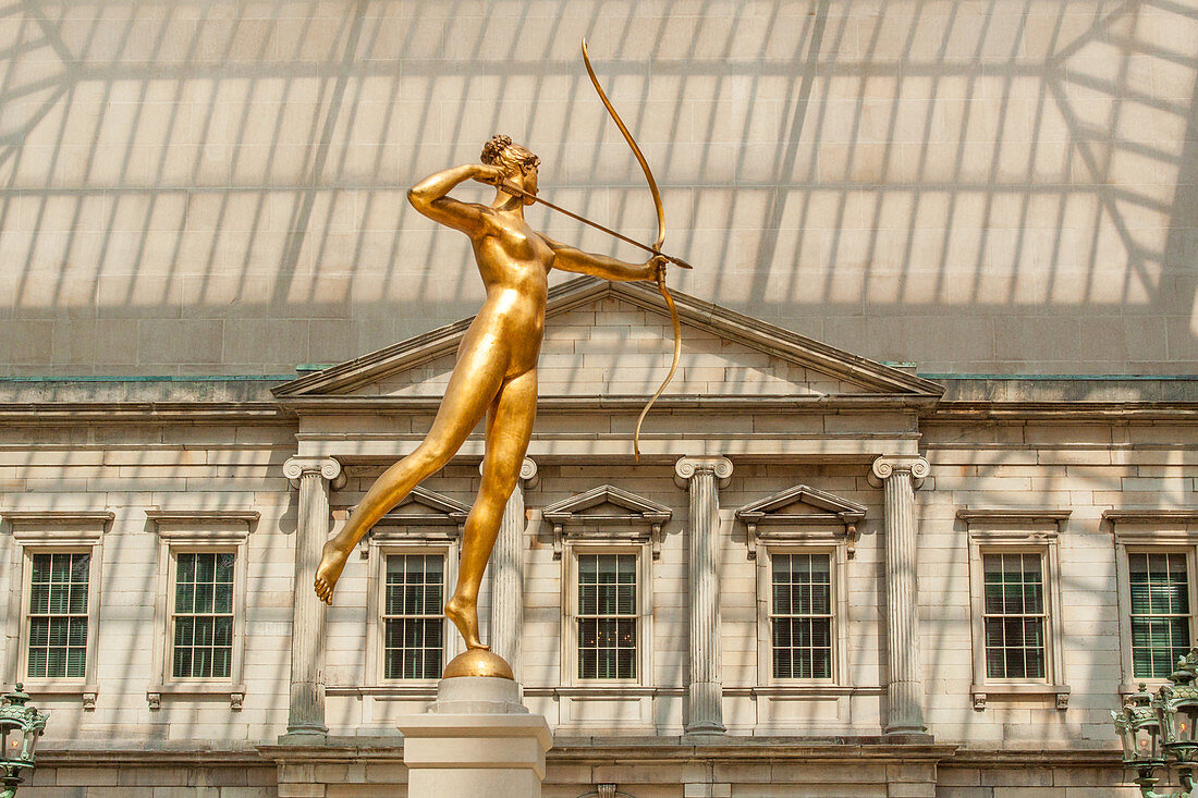 Skulptur im Charles Engelhard Court im Metropolitan Museum of Art, Upper East Side, Manhattan, New York City, New York, Vereinigte Staaten, USA