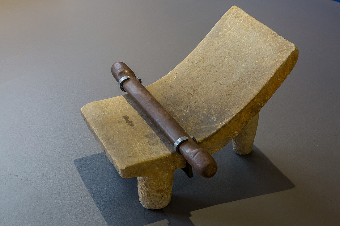 STONE FOR GRINDING COCOA BEANS FROM THE MAISON LAUGA IN BAYONNE, BASQUE MUSEE AND THE HISTORY OF BAYONNE, BAYONNE (64), FRANCE