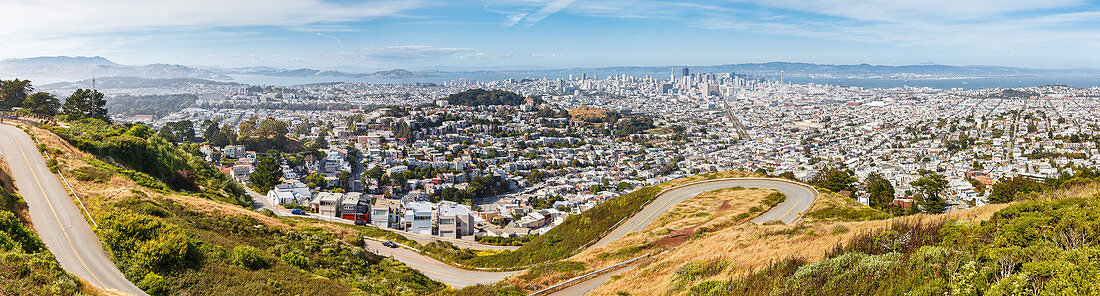 Blick von den Twin Peaks auf San Francisco, Kalifornien, USA
