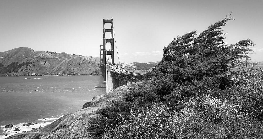 Blick auf die Golden Gate Bridge von Fort Point aus, San Francisco, Kalifornien, USA