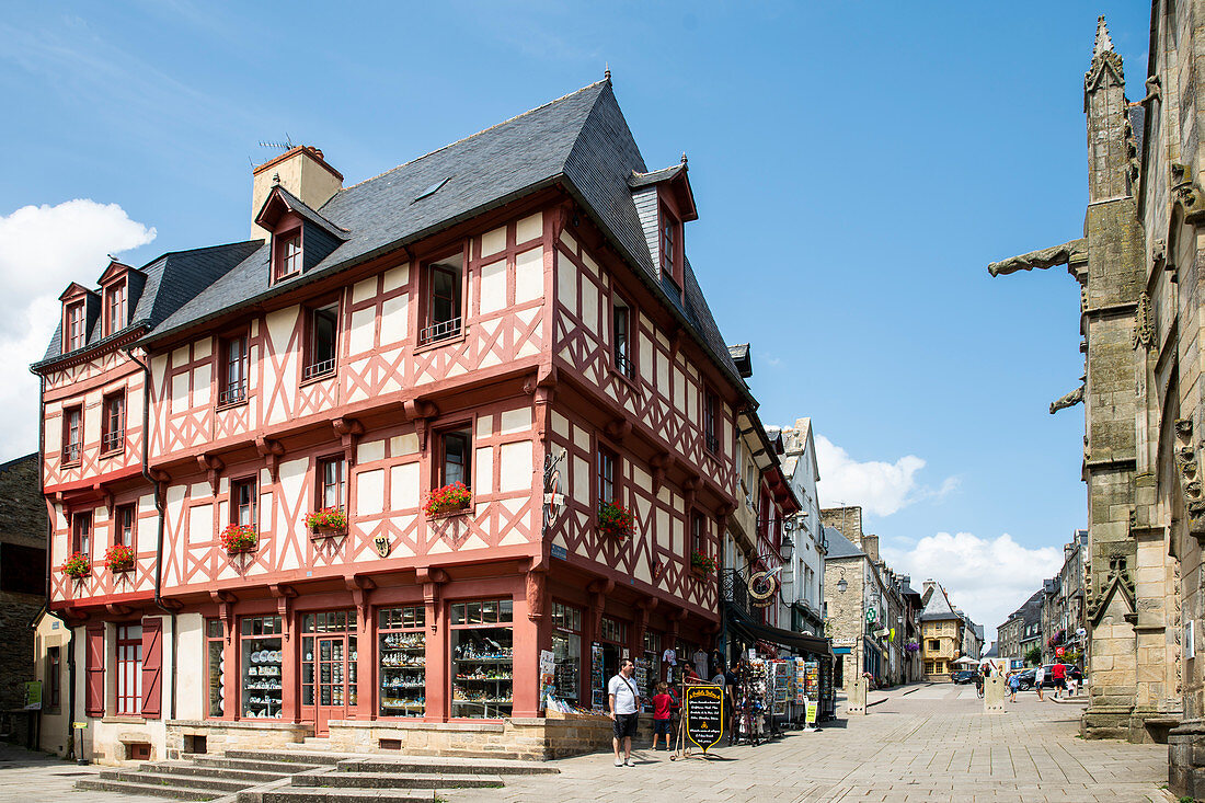 Red half-timbered house Feud'or cadeaux bretons on Place Notre Dame, Josselin, Dept. Morbihan, Brittany, France, Europe