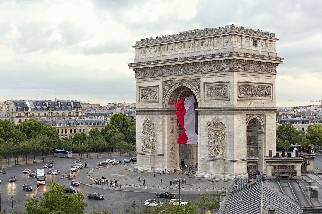 France, Paris, Place de l'Étoile (Place Charles de Gaulle), the Arc de Triomphe
