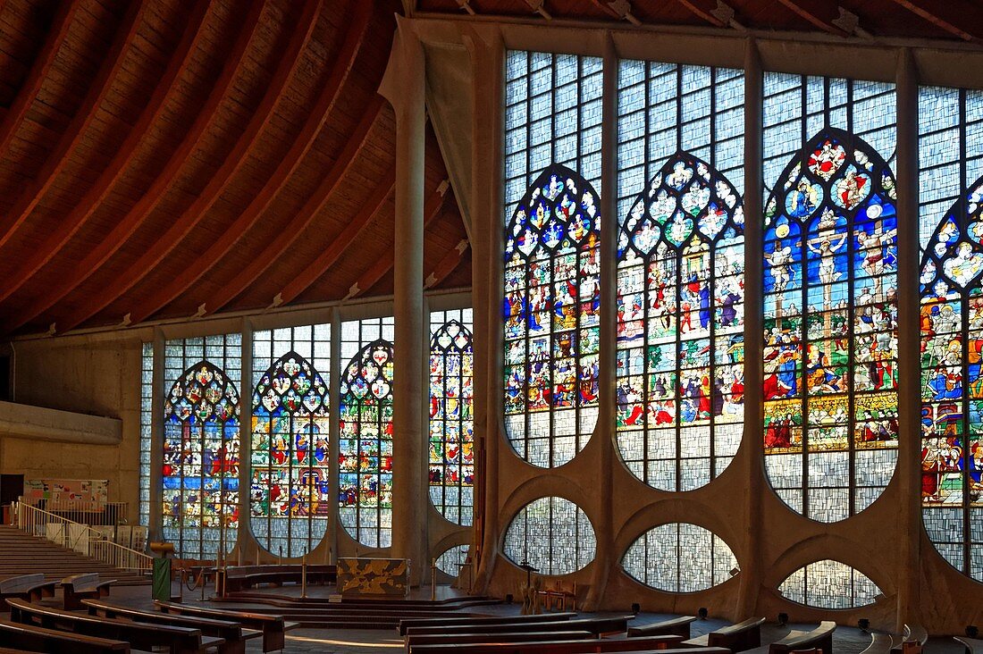Frankreich, Seine Maritime, Rouen, die Kirche Sainte-Jeanne-d'Arc, Erhaltung der Glasmalerei der 1944 zerstörten ehemaligen St. Vincent-Kirche