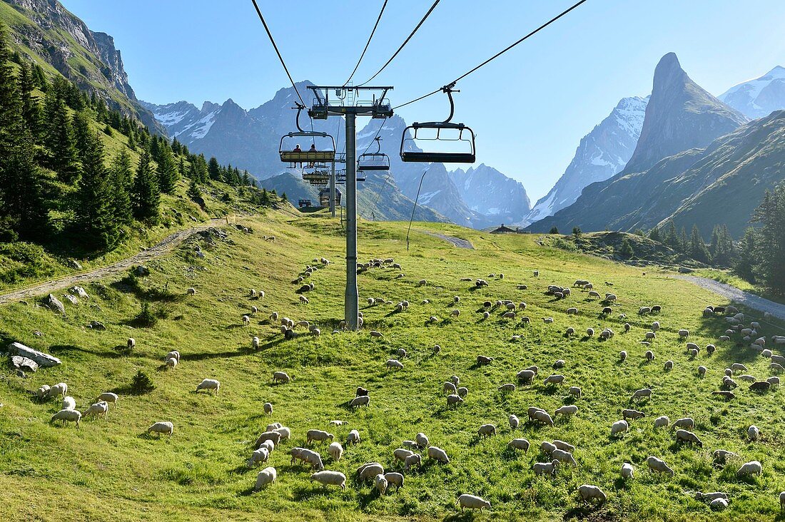 France, Savoie, Pralognan La Vanoise, chair-lift to the Refuge des Barmettes and GR55 path