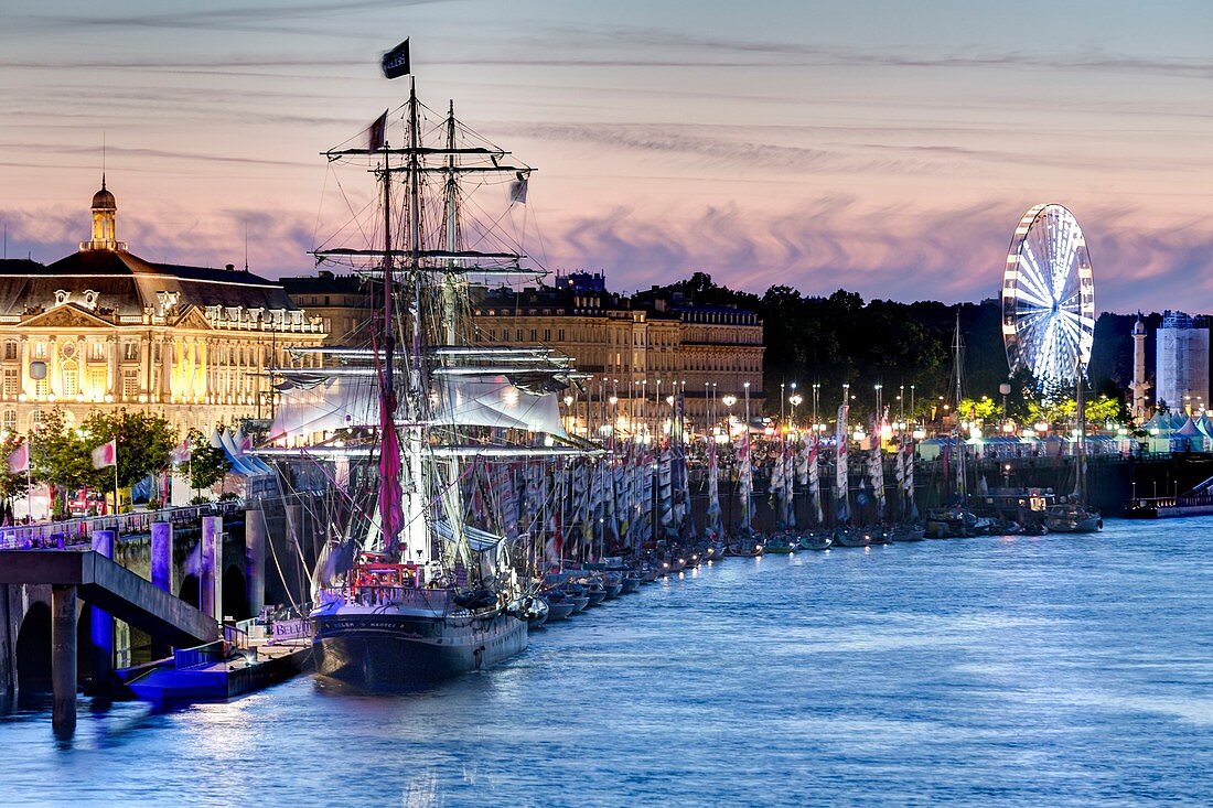 France, Gironde, Bordeaux, area listed as World Heritage by UNESCO, River Festival 2015, overview
