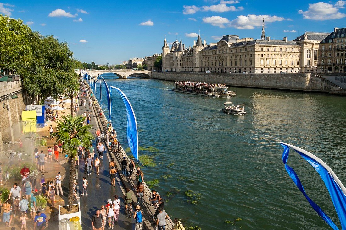 France, Paris, area listed as World Heritage by UNESCO, Paris Plage (Beach at Paris) 2015, Conciergerie at the back