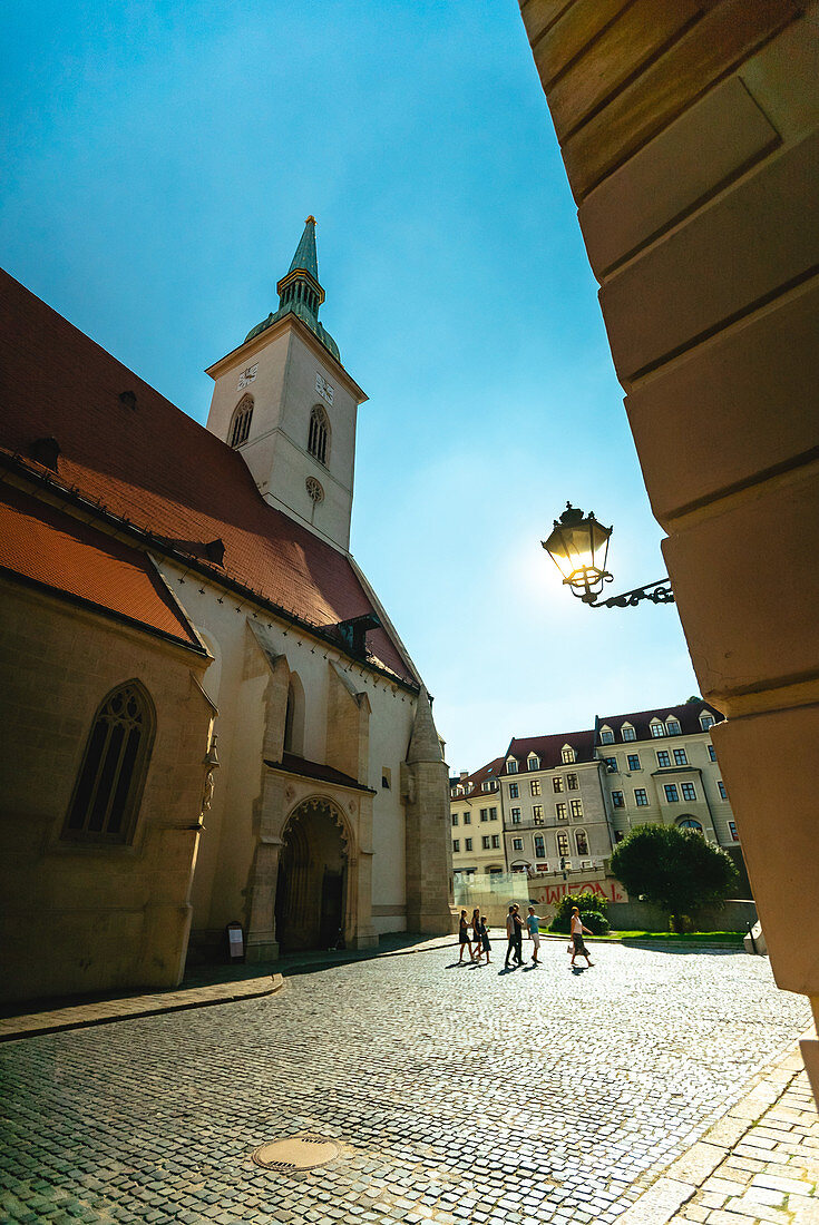 Außenansicht der Kathedrale des Heiligen Martin (auch Martinsdom), Bratislava, Slowakei