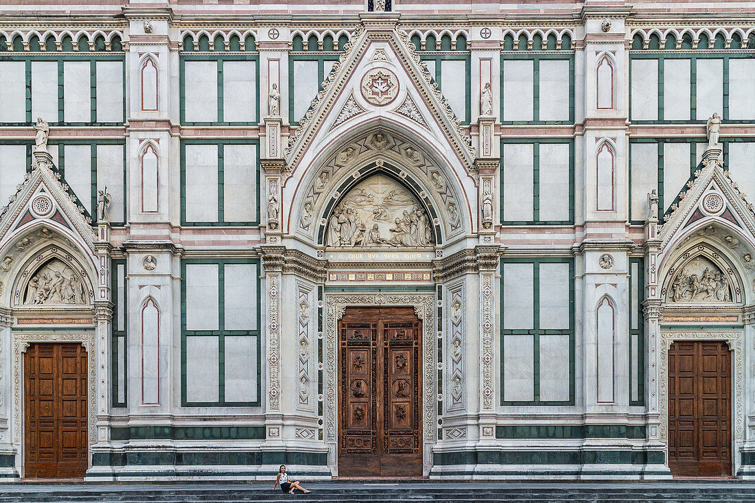 Front view of the Basilica Santa Croce in Florence, Italy