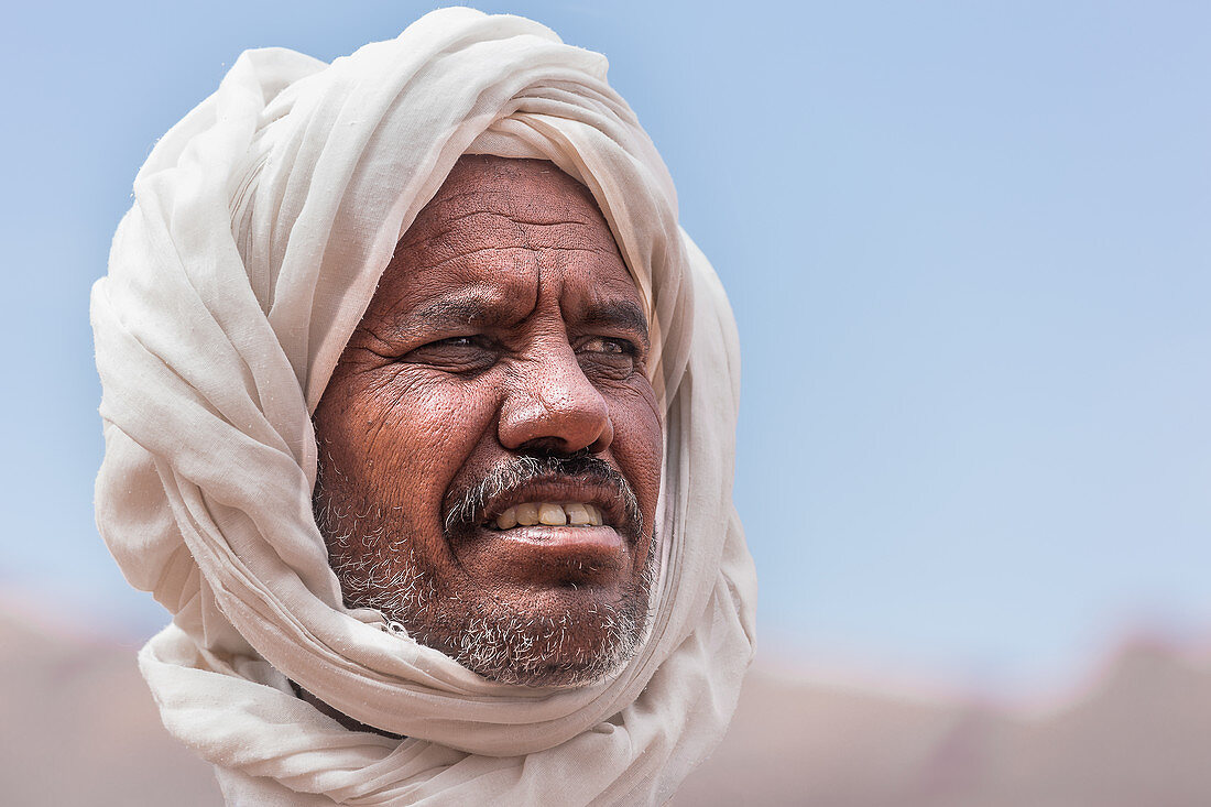 Portrait eines Beduinen im Wadi Rum, Jordanien