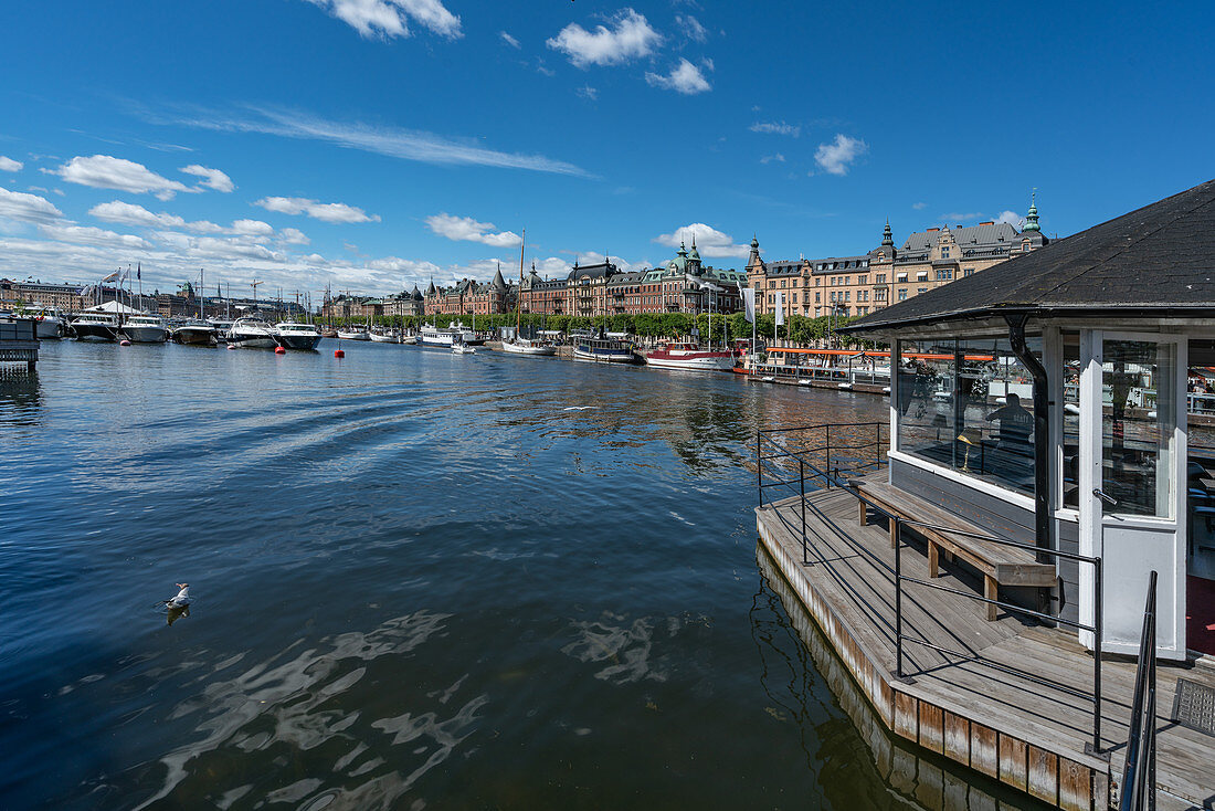 Am Hafen von Djurgarden in Stockholm, Schweden