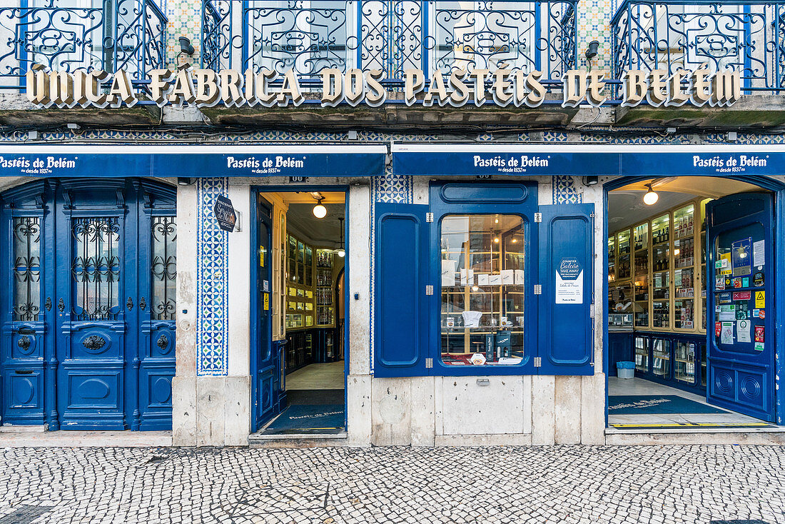 Die bekanntetste Konditorei der Stadt und Geburtsort der Pasteis de Belem, Lissabon, Portugal