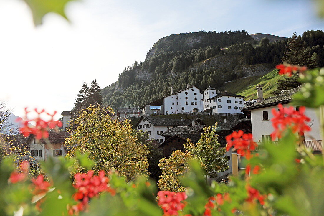 Blick aus einem Zimmer des Hotel Bodenhaus, Splügen, Graubünden