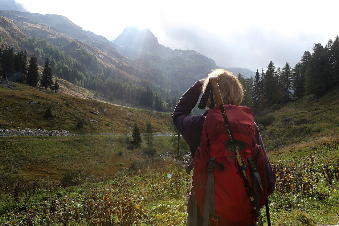 Aufstieg auf der Via Mala zum Splügenpass, Graubünden